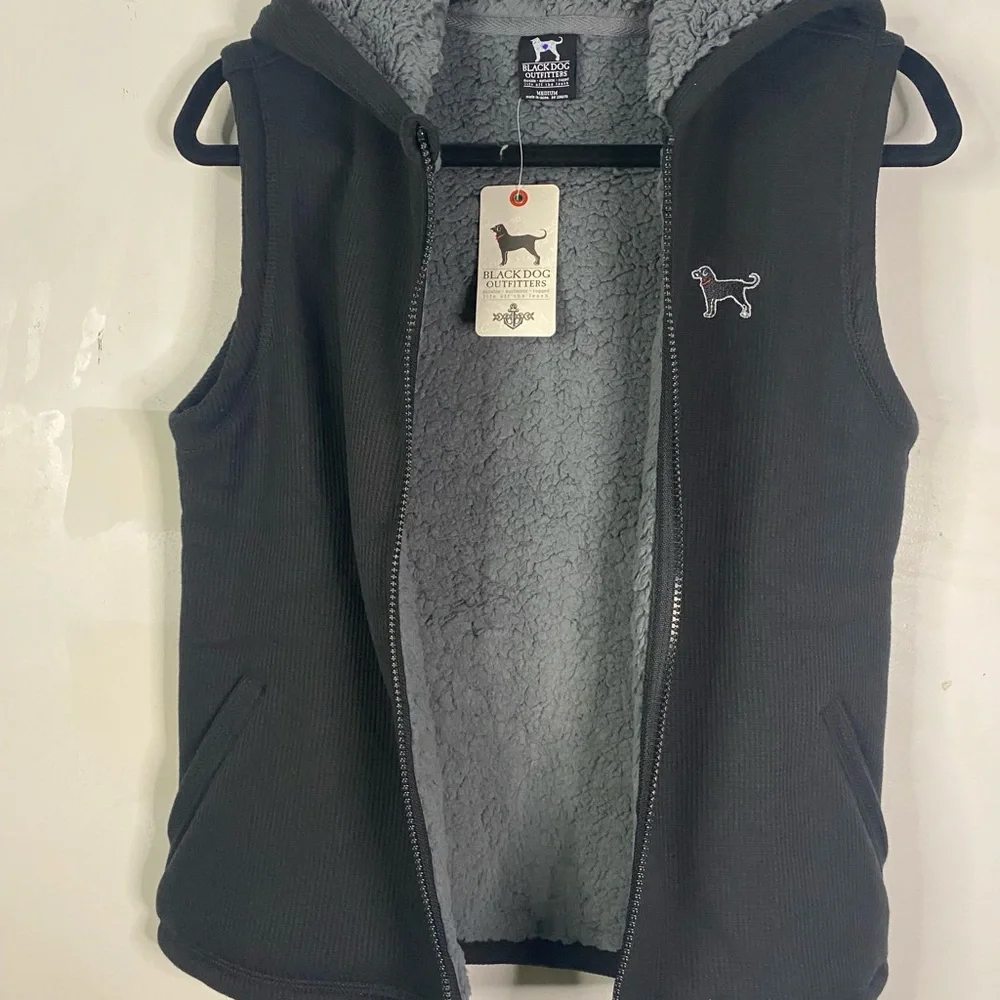 The Black Dog kids bonded hooded vest NWT
